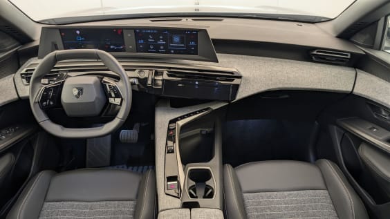 Peugeot 3008 Hybrid 145 e-DCS6 Allure Gris Artense