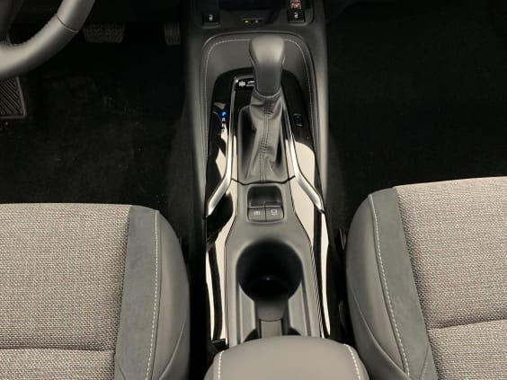 Toyota Corolla Touring Sports Hybride 140ch Design Gris Météore