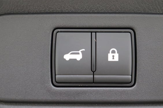 Nissan QASHQAI Tekna + BOSE 1.3 DIG-T Mild Hybrid 158 hp X-TRONIC Silver