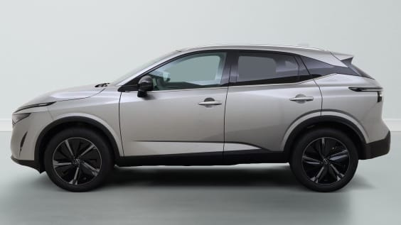 Nissan QASHQAI Tekna + BOSE 1.3 DIG-T Mild Hybrid 158 hp X-TRONIC Silver
