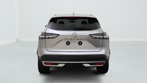 Nissan QASHQAI Tekna + BOSE 1.3 DIG-T Mild Hybrid 158 hp X-TRONIC Silver
