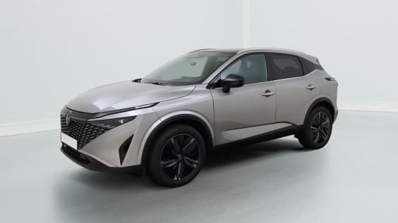 Nissan QASHQAI Tekna + BOSE 1.3 DIG-T Mild Hybrid 158 hp X-TRONIC Silver