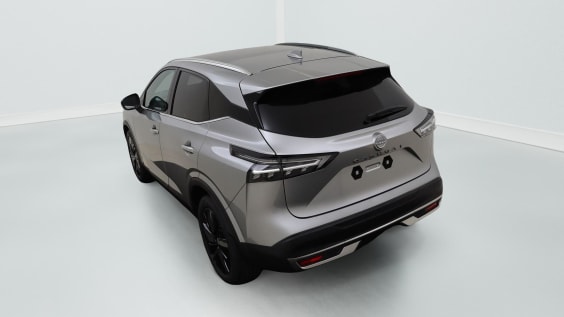 Nissan QASHQAI Tekna + BOSE 1.3 DIG-T Mild Hybrid 158 hp X-TRONIC Silver
