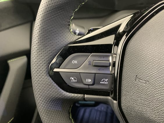 Peugeot 308 NOUVELLE BLUEHDI 130CH S&S EAT8 GT Noir Perla Nera