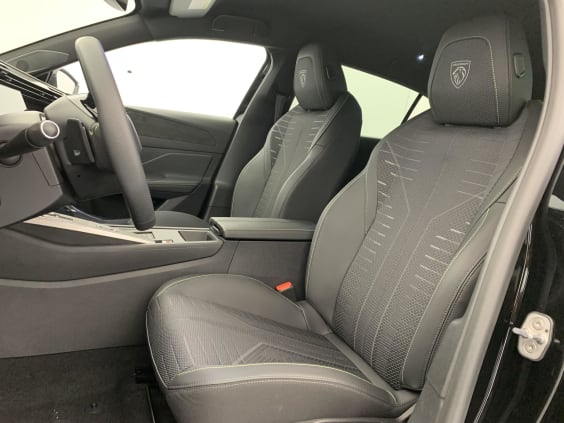 Peugeot 308 NOUVELLE BLUEHDI 130CH S&S EAT8 GT Noir Perla Nera