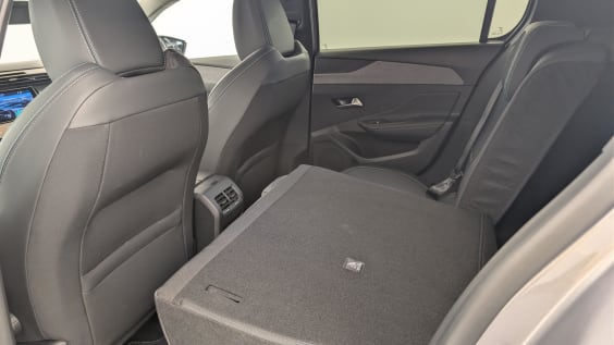 Peugeot 308 Hybrid 145 e-DCS6 Allure  Gris Artense