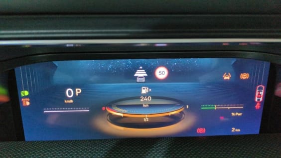 Citroën C5 AIRCROSS NOUVEAU C5 Aircross Hybride 145 ch e-DCS6 Max Gris Platinium / Toit Noir