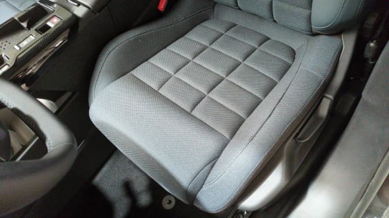 Citroën C5 AIRCROSS NOUVEAU C5 Aircross Hybride 145 ch e-DCS6 Plus Gris Platinium