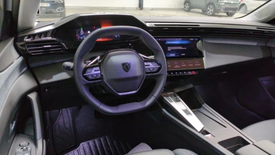 Peugeot 308 NOUVELLE 308 Hybrid 145 e-DCS6 Allure Blanc Okenite