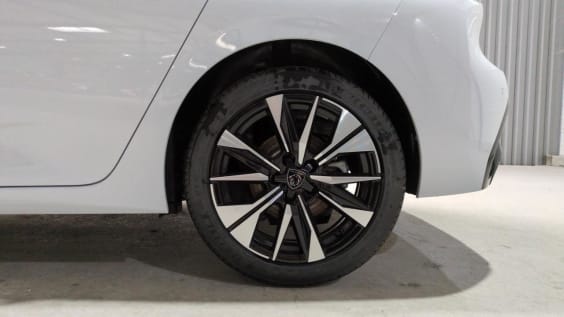Peugeot 308 NOUVELLE 308 Hybrid 145 e-DCS6 Allure Blanc Okenite