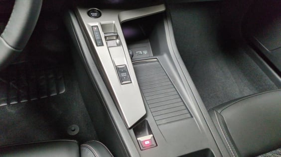 Peugeot 308 NOUVELLE 308 Hybrid 145 e-DCS6 Allure Blanc Okenite