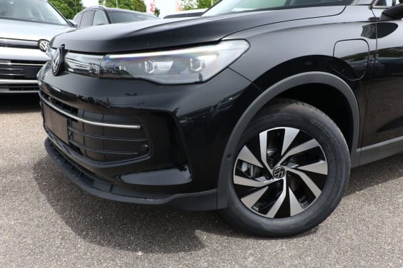 Volkswagen Tiguan ETSI 204 DSG Noir