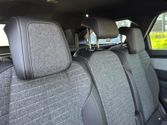 Peugeot 5008 Hybrid 145 allure e-dcs6 gris artense