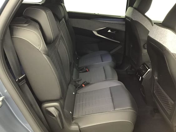Peugeot 5008 Gt 1.2 HYBRID 145 Blue Ingaro