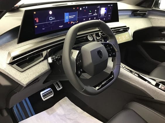 Peugeot 5008 Gt 1.2 HYBRID 145 Blue Ingaro