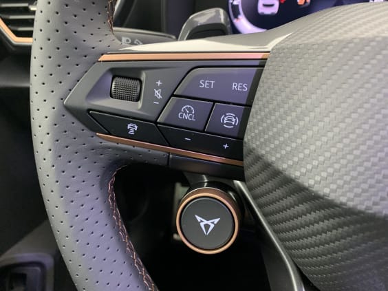 Cupra Formentor 1.5 eTSI Hybrid 150 ch DSG7 V Bleu Fjord