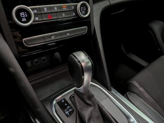 Renault Megane IV Berline Megane IV Berline Blue dCi 115 EDC Techno noir