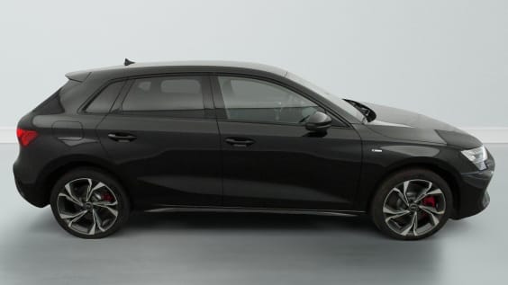 Audi A3 SPORTBACK 45 TFSI e Hybride rechargeable 272 S tronic 6 S line Noir Mythe