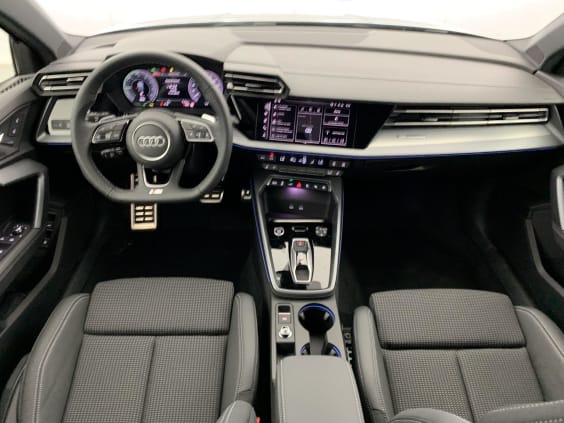 Audi A3 SPORTBACK 45 TFSI e Hybride rechargeable 272 S tronic 6 S line Noir Mythe