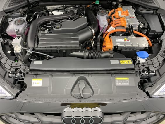 Audi A3 SPORTBACK 45 TFSI e Hybride rechargeable 272 S tronic 6 S line Noir Mythe