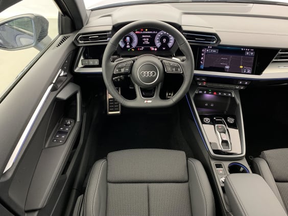 Audi A3 SPORTBACK 45 TFSI e Hybride rechargeable 272 S tronic 6 S line Bleu Navarre