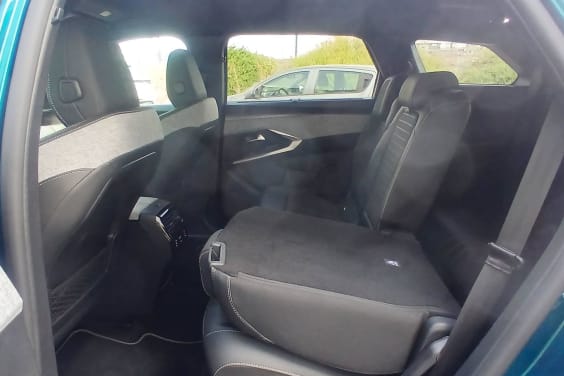 Peugeot 5008 HYBRID 145CH E-DCS6 GT Bleu Obsession / Toit Noir