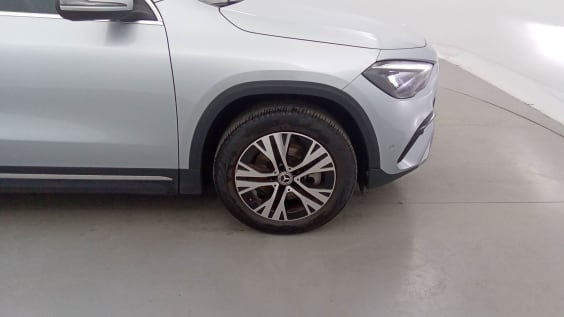 Mercedes-Benz GLA 250 E 8G-DCT BUSINESS LINE Argent High-Tech Métallisé