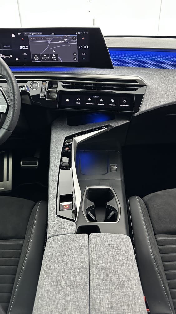 Peugeot 5008 5008 III 1.2 Hybrid 145ch GT e-DCS6 gris artense