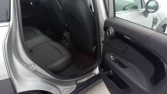 Mini Countryman F60 LCI COUNTRYMAN 136 CH BVA7 COOPER ESSENTIAL Melting Silver Iii