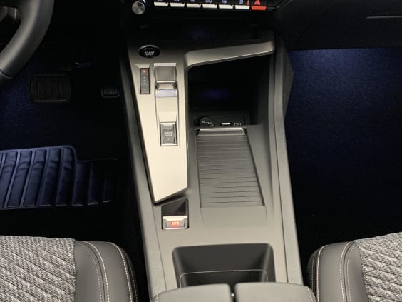 Peugeot 308 NOUVELLE BLUEHDI 130CH S&S EAT8 ALLURE Blanc Okenite