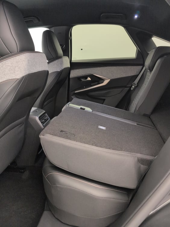 Peugeot 3008 Hybrid 145 e-DCS6 Allure Gris Titane