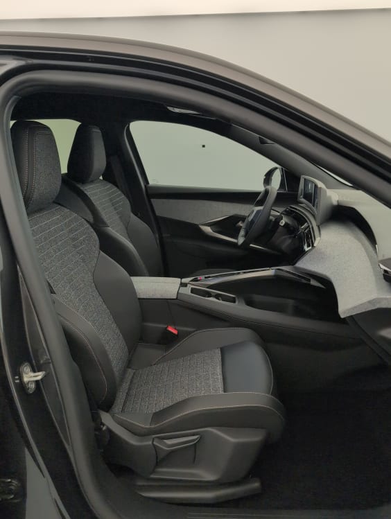 Peugeot 3008 Hybrid 145 e-DCS6 Allure Gris Titane