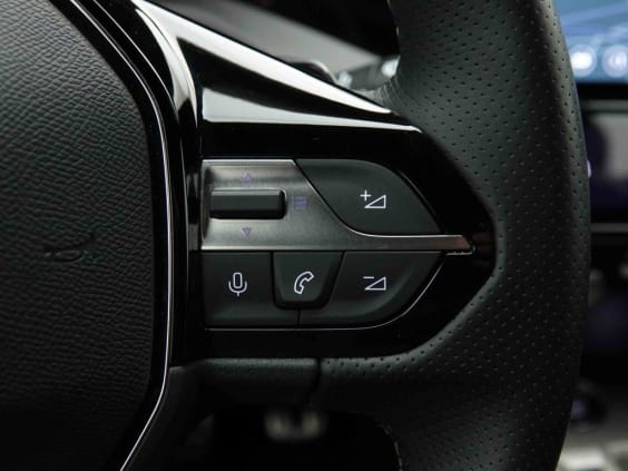 Peugeot 408 PHEV 225 e-EAT8 GT Gris
