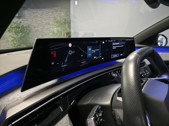 Peugeot 3008 1.2i Hybrid -136 - BV e-DCS6  III GT Gris