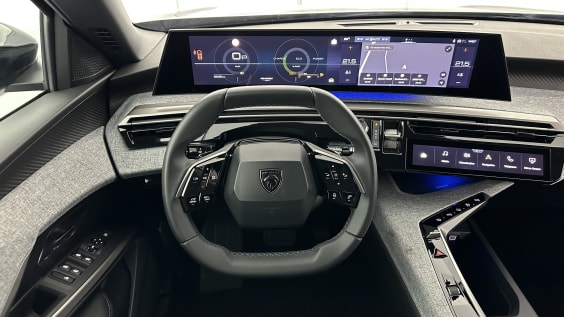 Peugeot 5008 1.2 HYBRID 145CH ALLURE E-DCS6 Noir Perla Nera