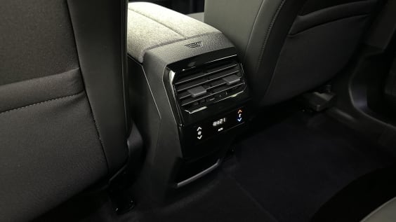 Peugeot 5008 1.2 HYBRID 145CH ALLURE E-DCS6 Noir Perla Nera