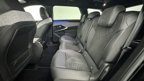 Peugeot 5008 5008 III 1.2 Hybrid 145ch GT e-DCS6 Noir Perla Nera