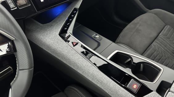 Peugeot 5008 5008 III 1.2 Hybrid 145ch GT e-DCS6 Noir Perla Nera