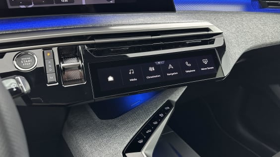 Peugeot 5008 5008 III 1.2 Hybrid 145ch GT e-DCS6 Noir Perla Nera