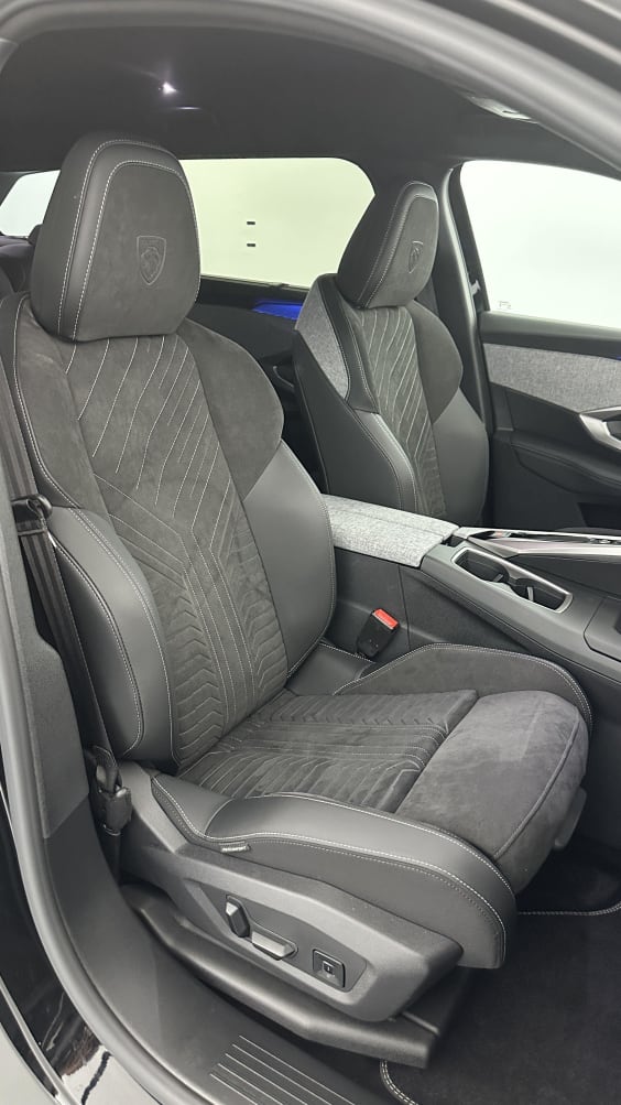 Peugeot 5008 5008 III 1.2 Hybrid 145ch GT e-DCS6 Noir Perla Nera