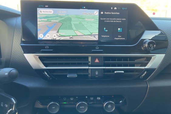 Citroën C4 Hybride 136 e-DCS6 Plus Gris Mercure