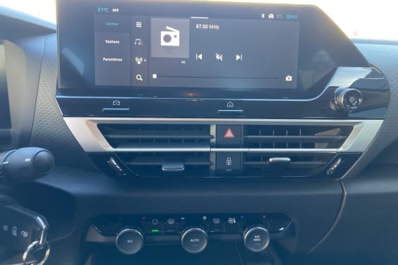 Citroën C4 Hybride 136 e-DCS6 Plus Gris Mercure