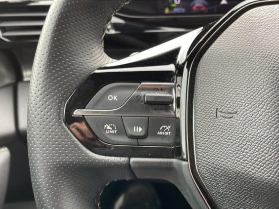Peugeot 408 408 HYBRID 145CH e-DCS6 GT Noir Metal