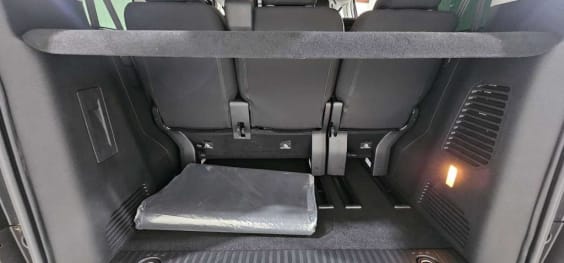 Peugeot Traveller Traveller M Diesel 180 ch Automatique Business Noir Perla