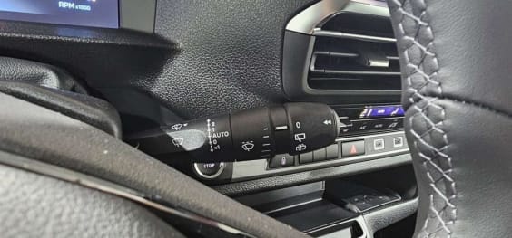 Peugeot Traveller Traveller M Diesel 180 ch Automatique Business Noir Perla
