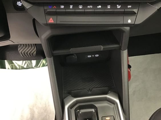 Dacia DUSTER JOURNEY 1.8 HYBRID 155 Brun Terracotta