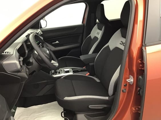 Dacia DUSTER JOURNEY 1.8 HYBRID 155 Brun Terracotta