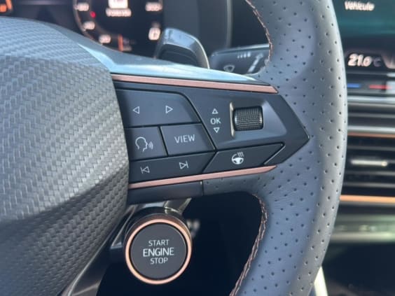 Cupra Formentor 1.5 ETSI HYBRID 150 V DSG 7 Bleu Fjord