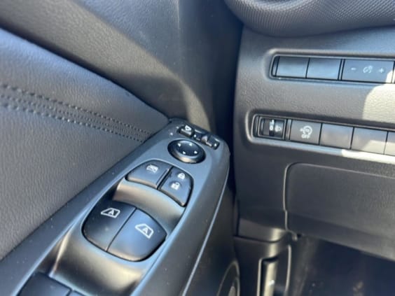 Nissan JUKE 1.0 DIG-T 114 N-Connecta Gris