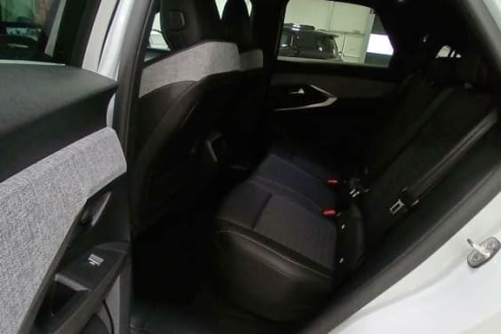 Peugeot 3008 Hybrid 136 e-DCS6 GT Blanc Okénite